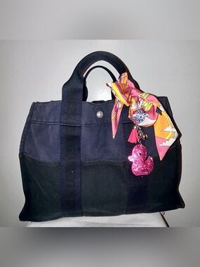 Authentic Hermès Fourre Tout MM Tote, Navy and Black Canvas. Hermes Twilly